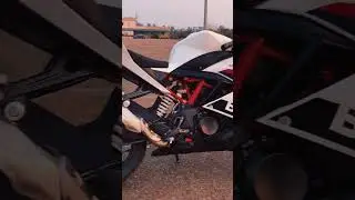 #trendingvideo #bmw #rr #shortvideo #newyear #viral #ytshorts #video #reel #new #newpost #13 #yky