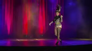 01 Vivien ne Vermuth  Ringleader