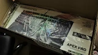 Unboxing a Steelseries Apex Pro!