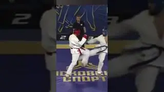 Олег Гусейнов на соревнованиях по рукопашному бою.