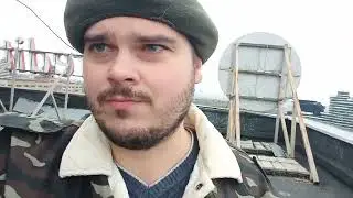 Угадайте , что я делаю на крыше многоэтажного дома?