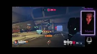 Angry Bronze Overwatch Comp is munching mini candy bars