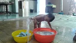 Bayi kreatif