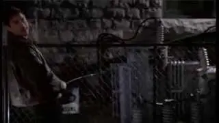 Tommy Boy, pissing on electrical fence scene