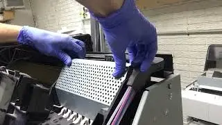 How to remove the line sensor of an HP Latex 300 Series