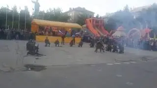 Показательное выступление десантников в г.Ясногорске.(12.06.2016)