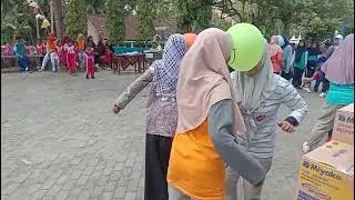 Lomba Balon Goyang ibu ibu seruu abiezzz
