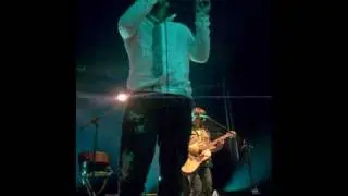 Tomáš Klus - Ať slunce pálí do písku || live in Velké Meziříčí