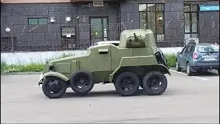 22 июня 2024 г. Советский бронеавтомобиль в движении.