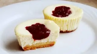 Strawberry Cheesecake Minis: Easy Cheesecake Recipe