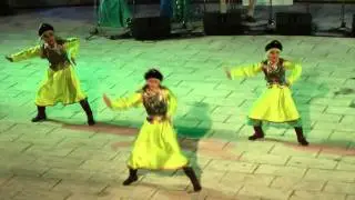 Buryat folk dance: Bayat