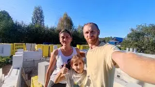 Строим свой новый дом пока погода позволяет. Жизнь в деревне.