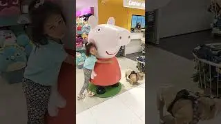 picture taking with Peppa pig 