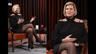 Ozge in Black Pantyhose Long Legs