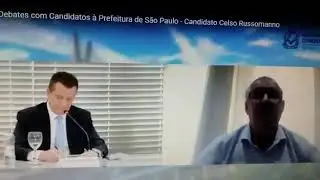 Fernando Velucci questiona o candidato Celso Russomano durante Ciclo de Debates com Candidatos