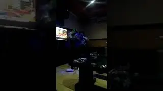 Asik goyang sampai gk sadar bra  merosot.