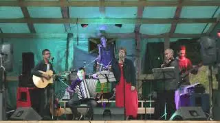 Мама Йо Керо - Волга