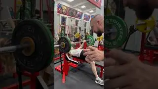 Women’s bench press #powerlifting
