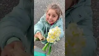 қизчани юзидан нур ёғилип турипти