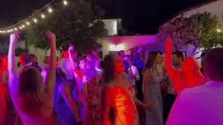 Queen at a La Jolla wedding!