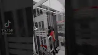 terkunci di indomaret berdua 