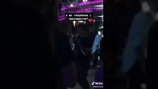 Владимир Зеленский танцует