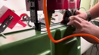 Нанесение кода гравировка на пластике металле  #markingmachinery #маркираторпометаллу