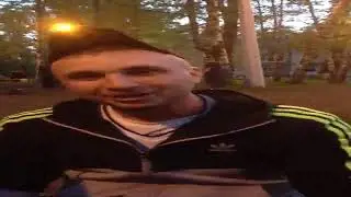Хорошо читает стих не то что я