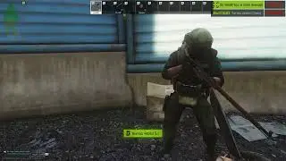 Дружелюбный чвк тащит военный аккумулятор