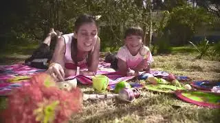 Aterciopelados - Ataque de Risa (Video Oficial)