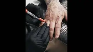 Would you get a hand tattoo? 🤔✋🤚