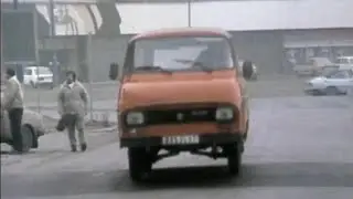 Prúsery na ceste v Petržalke (1989)