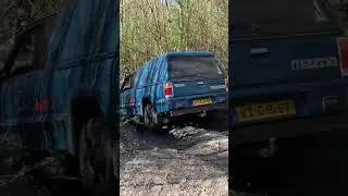 Mazda B2500 Off-road #morbinmantas #4x4