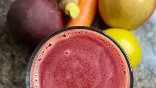 Build your immune system! Beetroot, Carrot, Apple, Lemon and Ginger Juice! #fightcovid19