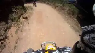 CRF 230 Capote trilha da toca da onça