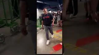 #Тайсон шагает на пресс-конференцию с Джейком Полом (18.8.24) в Нью-Йорке 🇺🇸🏙️ #майктайсон #tyson