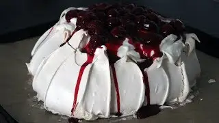 Pavlova tort bezowy