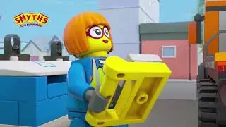 LEGO 60292 City Town Centre Community Set with Road Plates & Car Wash - Smyths Toys