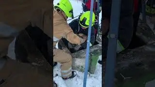 Полтавський район: рятувальники витягли жінку з колодязя
