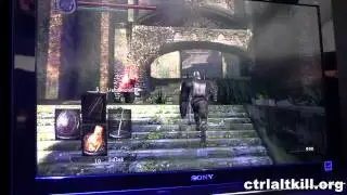 E3 2011: Dark Souls Pure Gameplay (Japanese Dude Pretty Good, Then Dies)