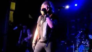 Black N Blue Live 
