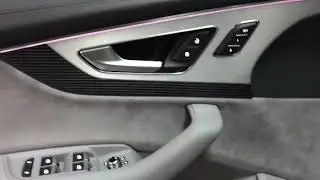 Audi Q7 на комплексе работ