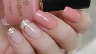 Nude manicure in a minimalist style (regular polish)