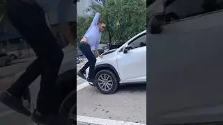 Angry Man DESTROYS Womans Side Mirror😳 