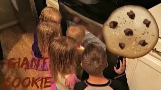 🍪KIDS BAKE GIANT COOKIE!🍪