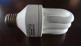 Philips Marathon Universal CFL 15watt light bulb