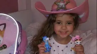Niña bailando cancion de la Sheriff Callie en español - Valeria Luis