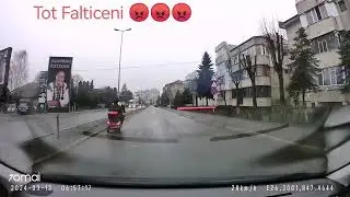 papuas pe triciclu