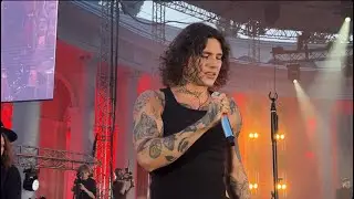 XOLIDAYBOY - Идиот // Акустика Москва 2024 @Xolidayboy___