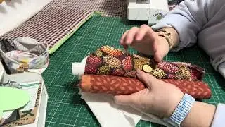 Making a cute little bag with my friends 😘😘